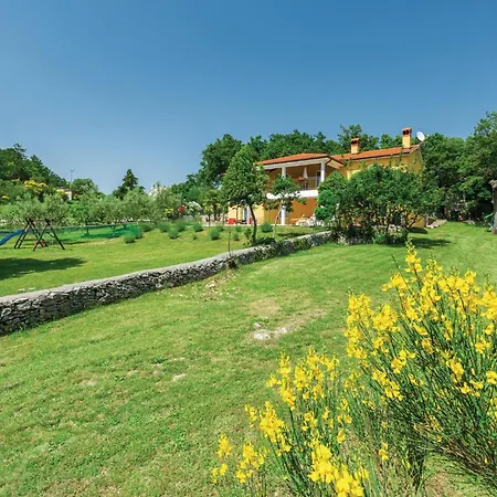 4 Bedroom Beautiful In Kranjci Holiday home *