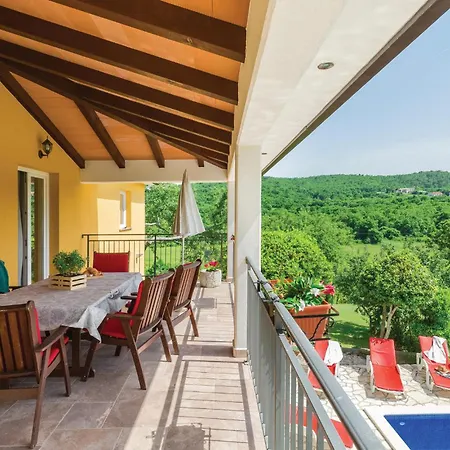 4 Bedroom Beautiful In Kranjci * Rasa